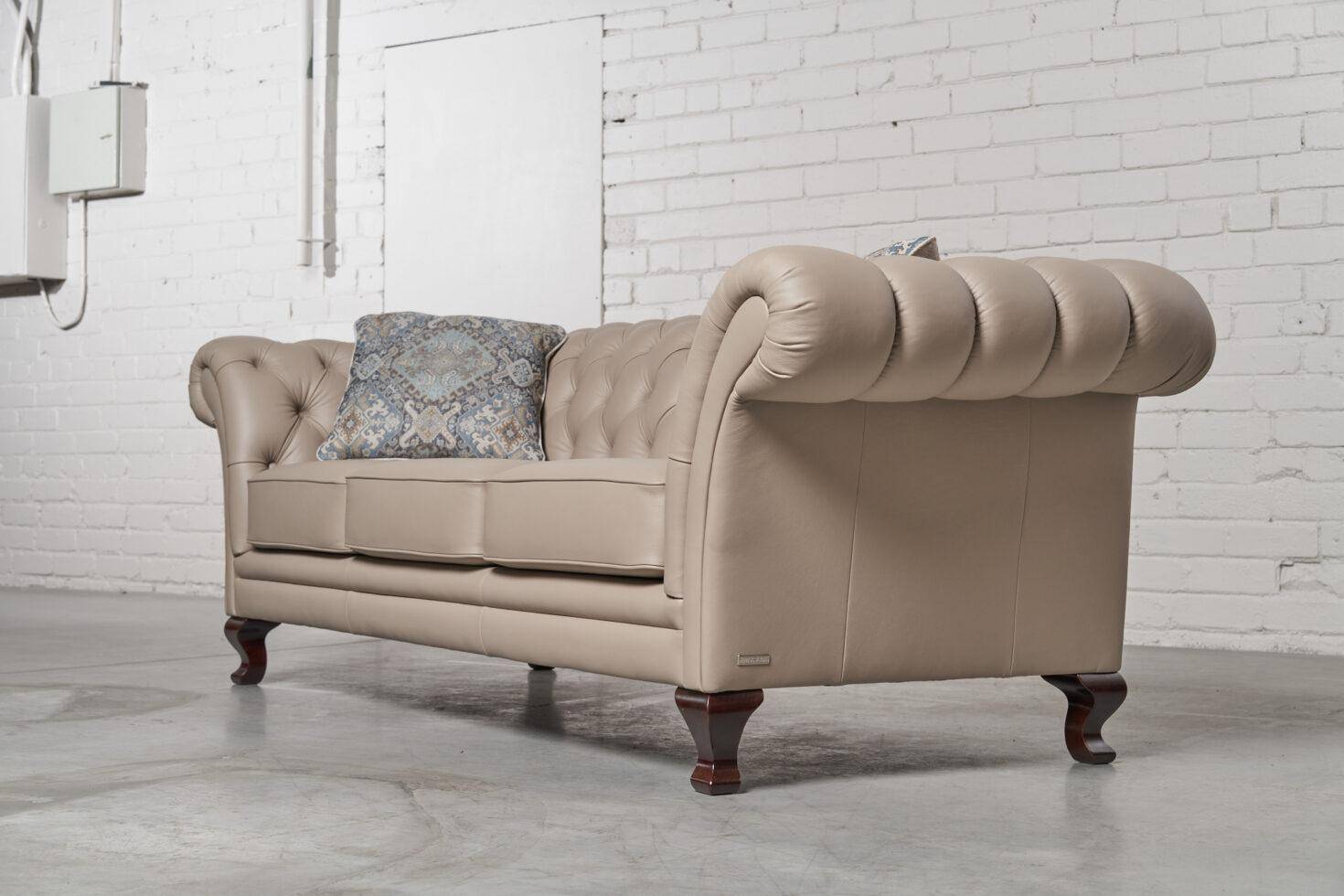 Minkšta sofa NEW CHESTER – 242×100 cm – 12
