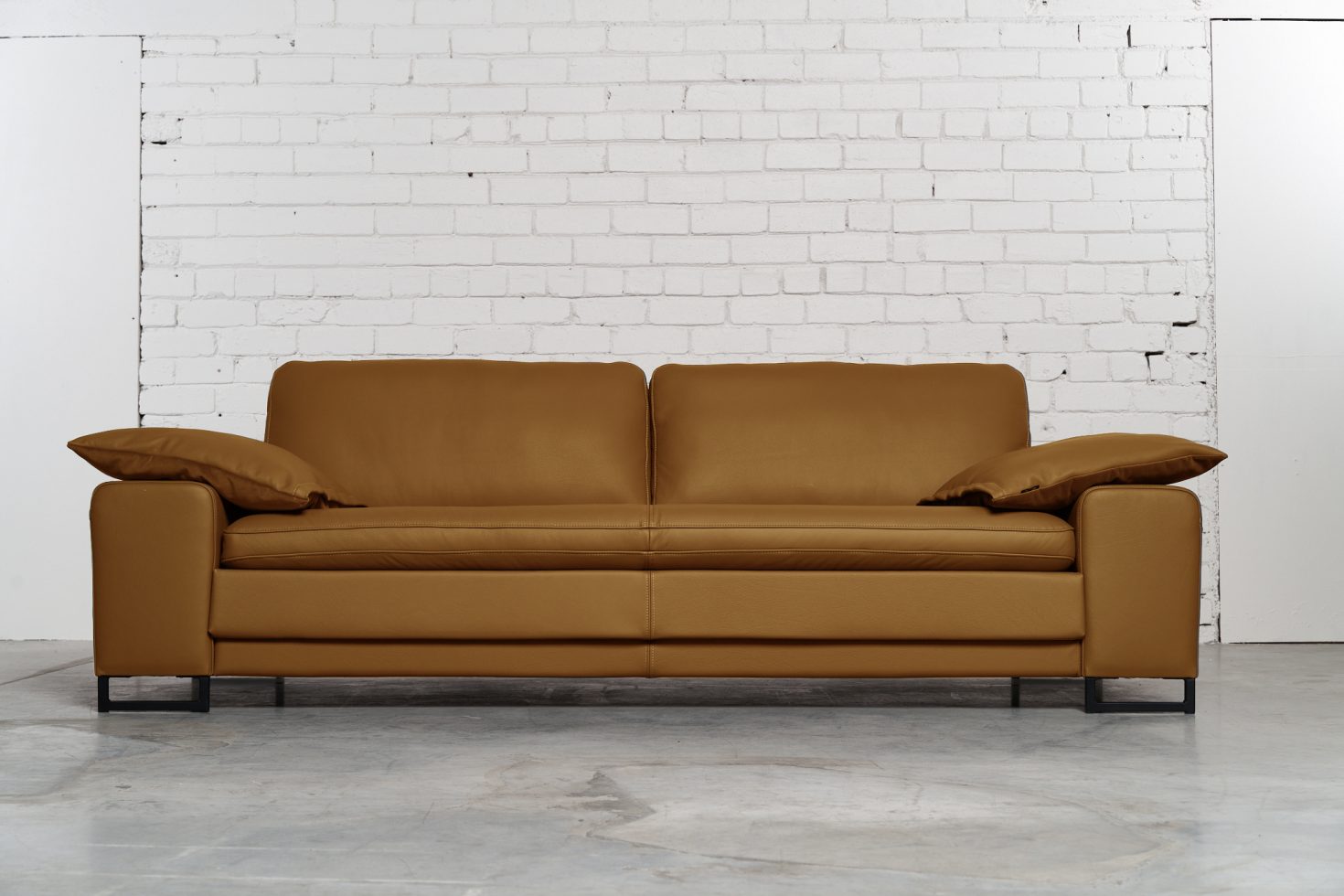 Trivietė odinė sofa ARGUS (Camel) – 245×100 cm 2