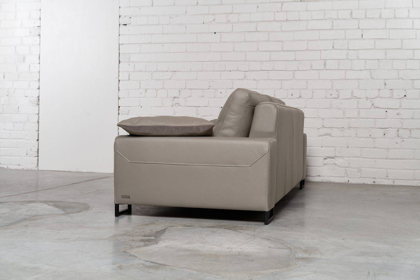 Trivietė odinė sofa ARGUS (Khaki) – 245×100 cm 5