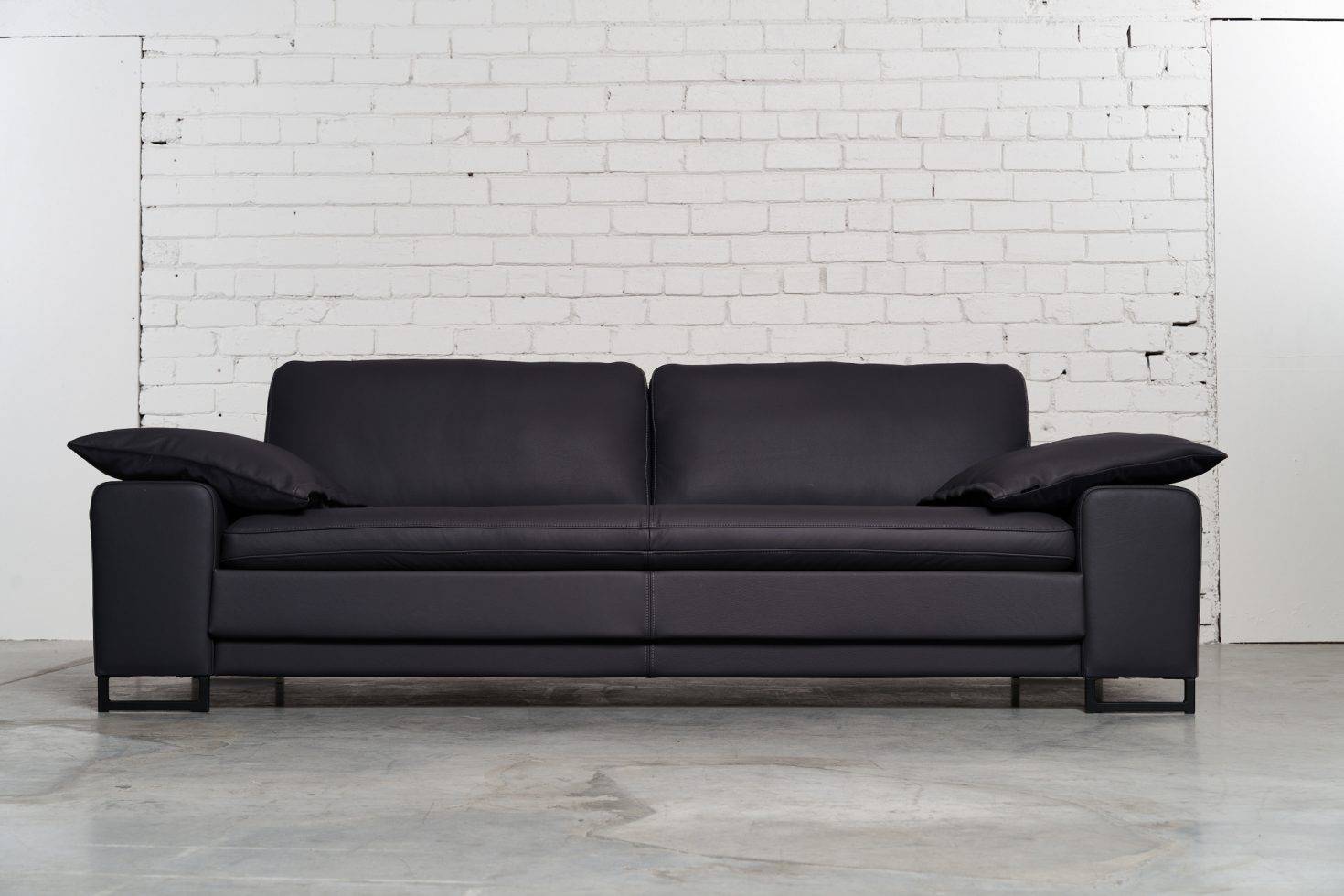 Trivietė odinė sofa ARGUS (Kobalt) – 245×100 cm 2