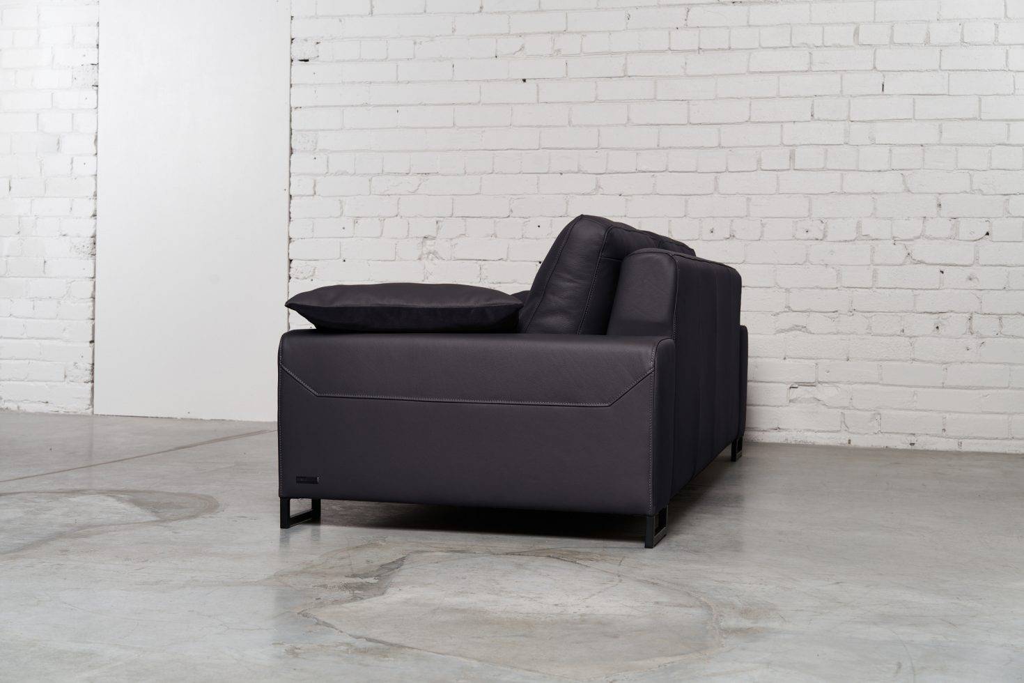Trivietė odinė sofa ARGUS (Kobalt) – 245×100 cm 4