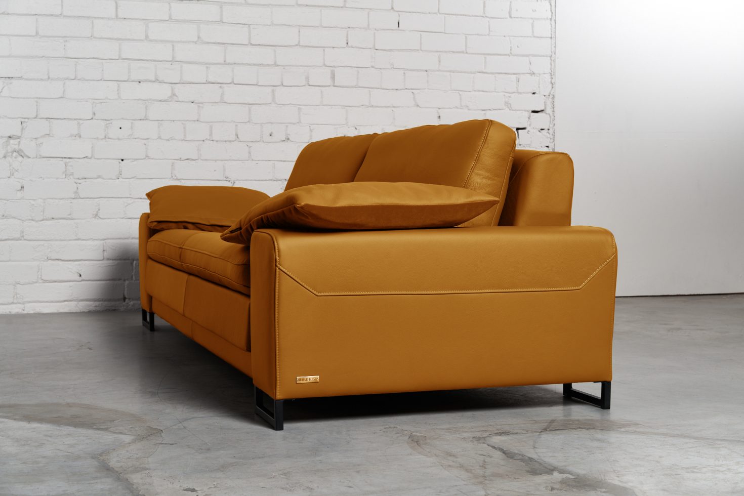 Trivietė odinė sofa ARGUS (Leem) – 245×100 cm 3