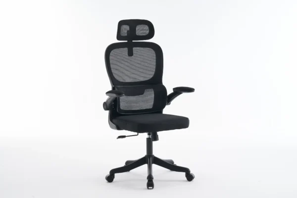 Juodos spalvos ofiso kėdė SMARAGD – 66x65xH115-125 cm