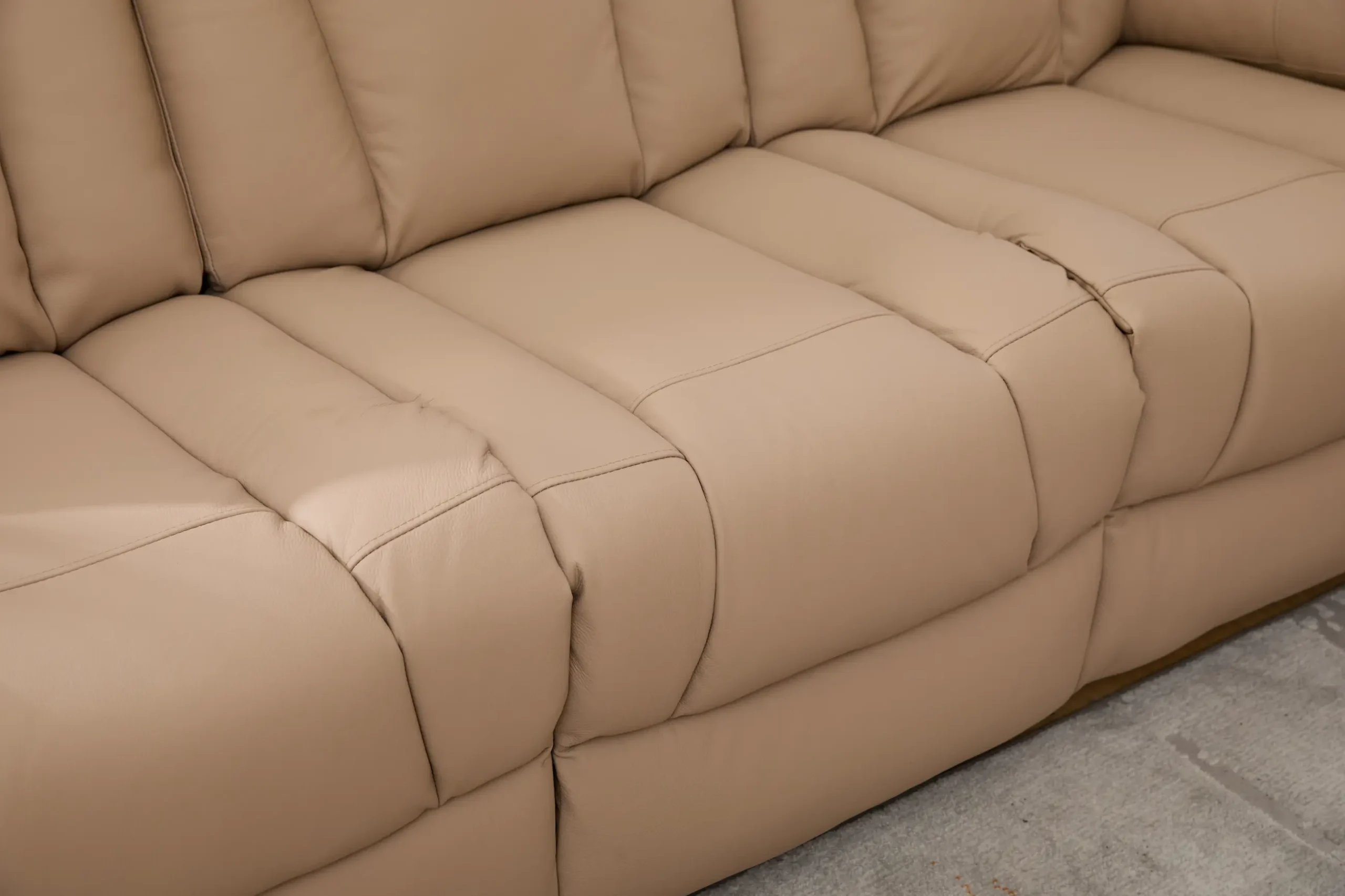 Trivietė odinė sofa su reglaineriais YORK-BEIGE – 225x96xH106 cm-10