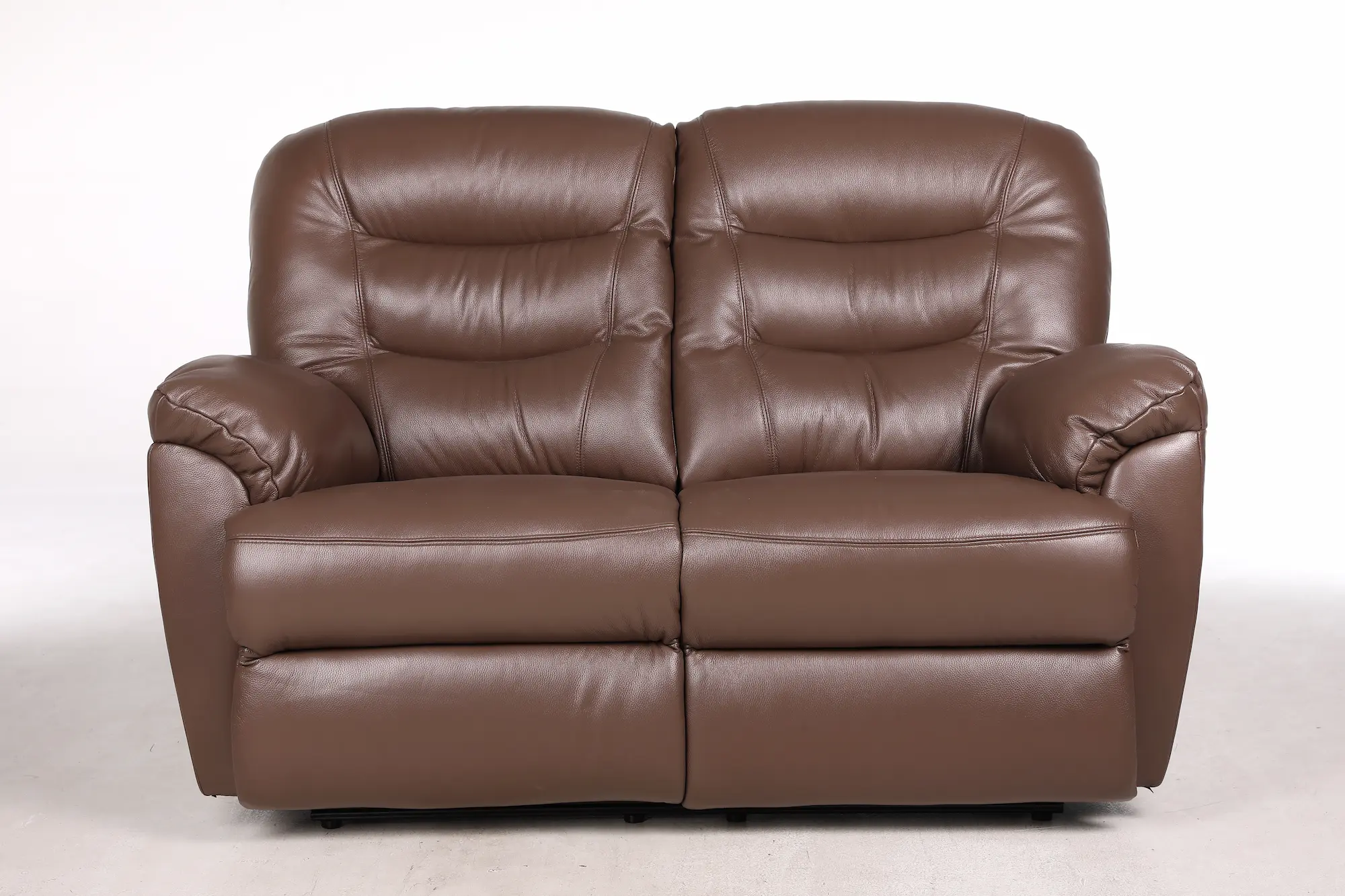 Odinė dvivietė sofa su dviem reglaineriais WINDSOR-148x98xH102 cm-ruda spalva-1