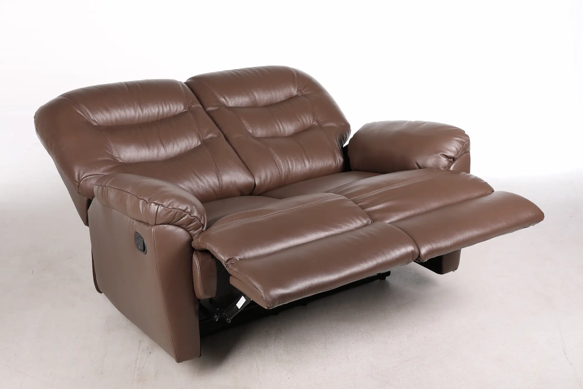Odinė dvivietė sofa su dviem reglaineriais WINDSOR-148x98xH102 cm-ruda spalva-10