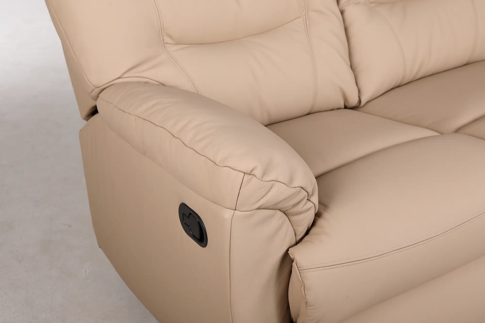 Odinė trivietė sofa su dviem reglaineriais WINDSOR-205x98xH102 cm – cappucchino spalva-8