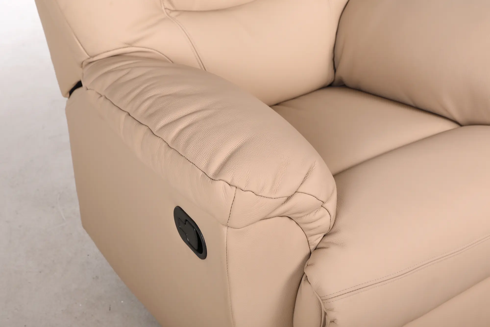 Odinis fotelis su reglaineriu WINDSOR-93x98xH102 cm – cappucchino spalva-5