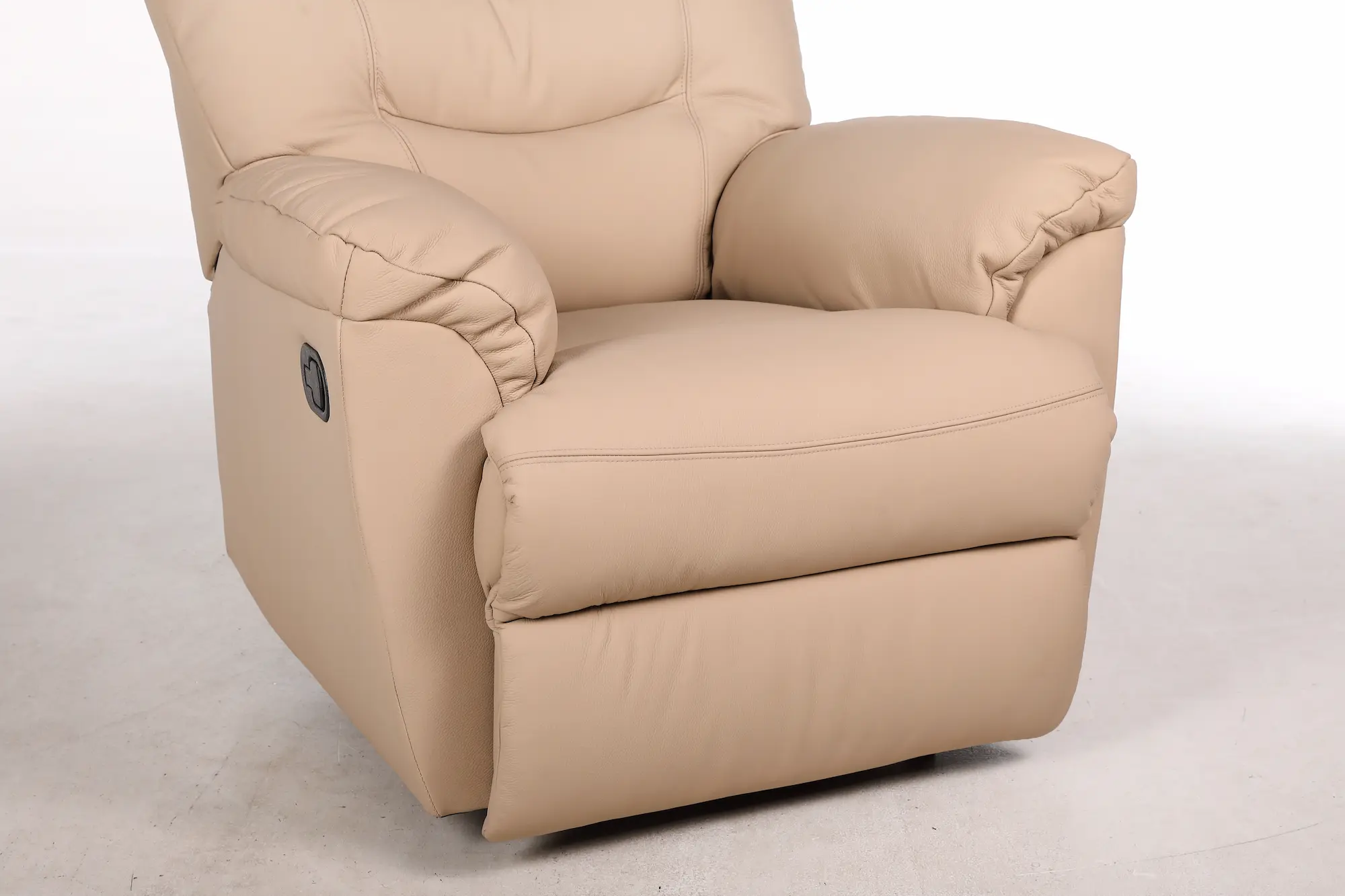 Odinis fotelis su reglaineriu WINDSOR-93x98xH102 cm – cappucchino spalva-7